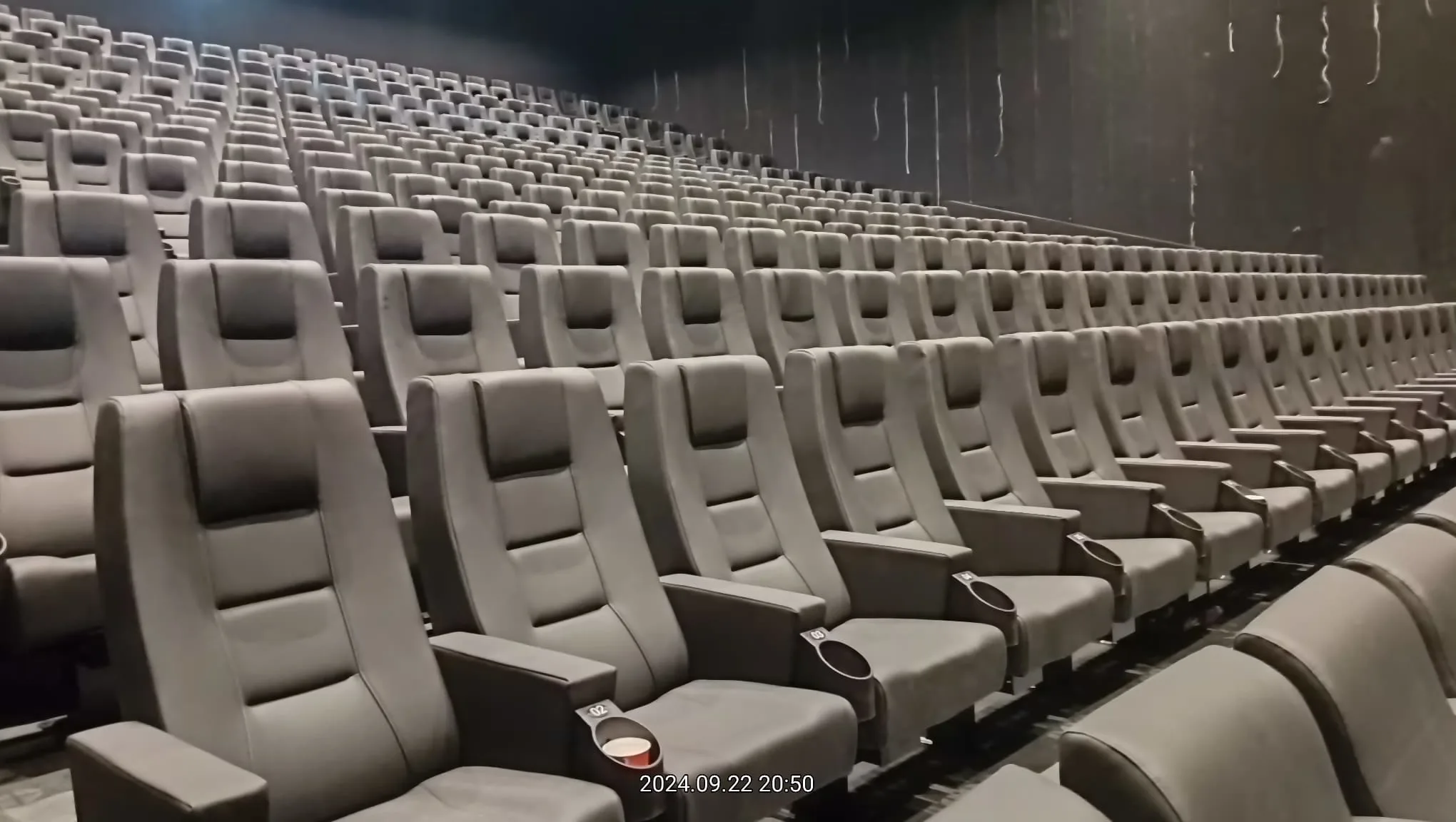 Sinema Koltuklarında Konfor ve Estetik